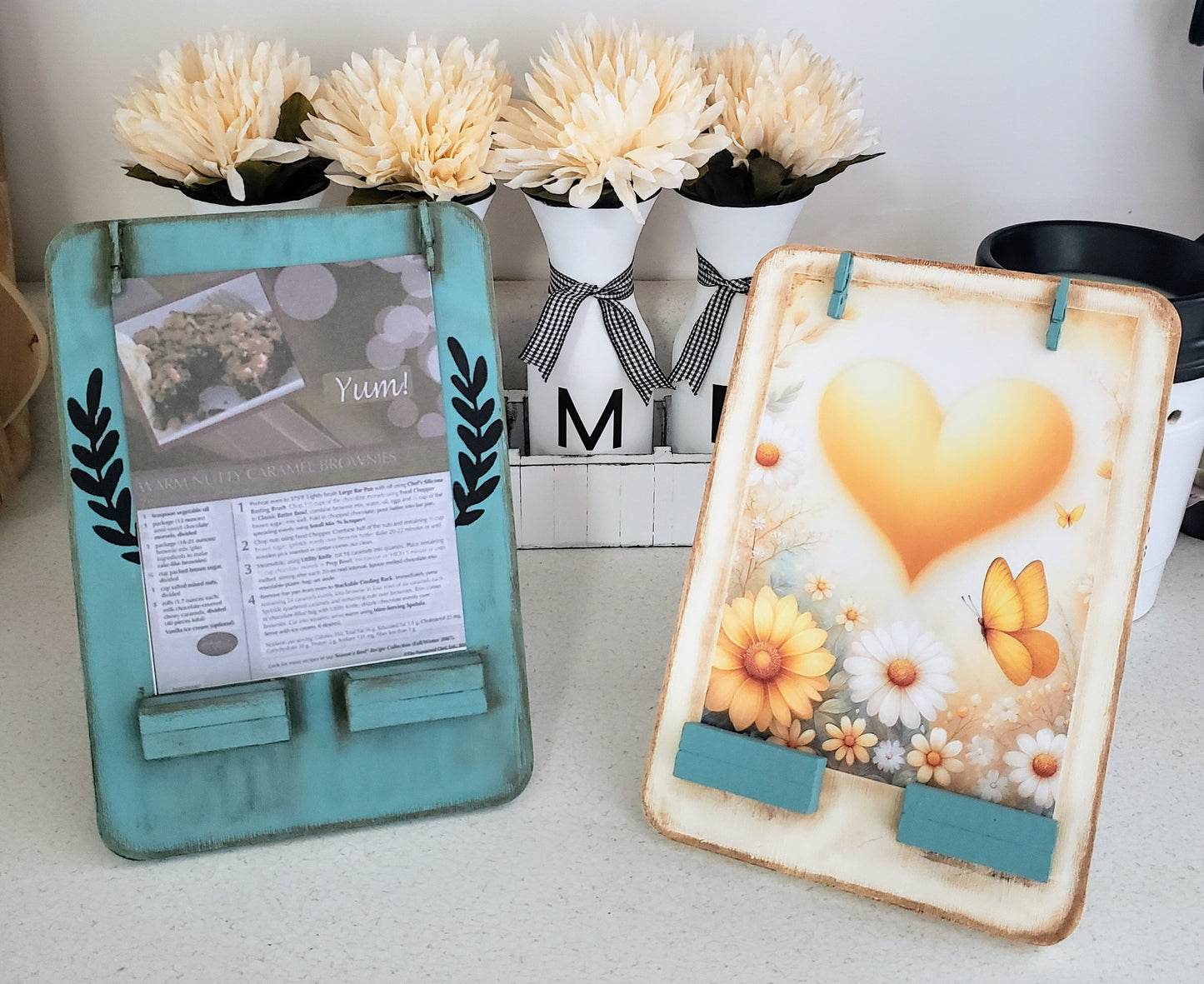 Recipe/Phone Stand