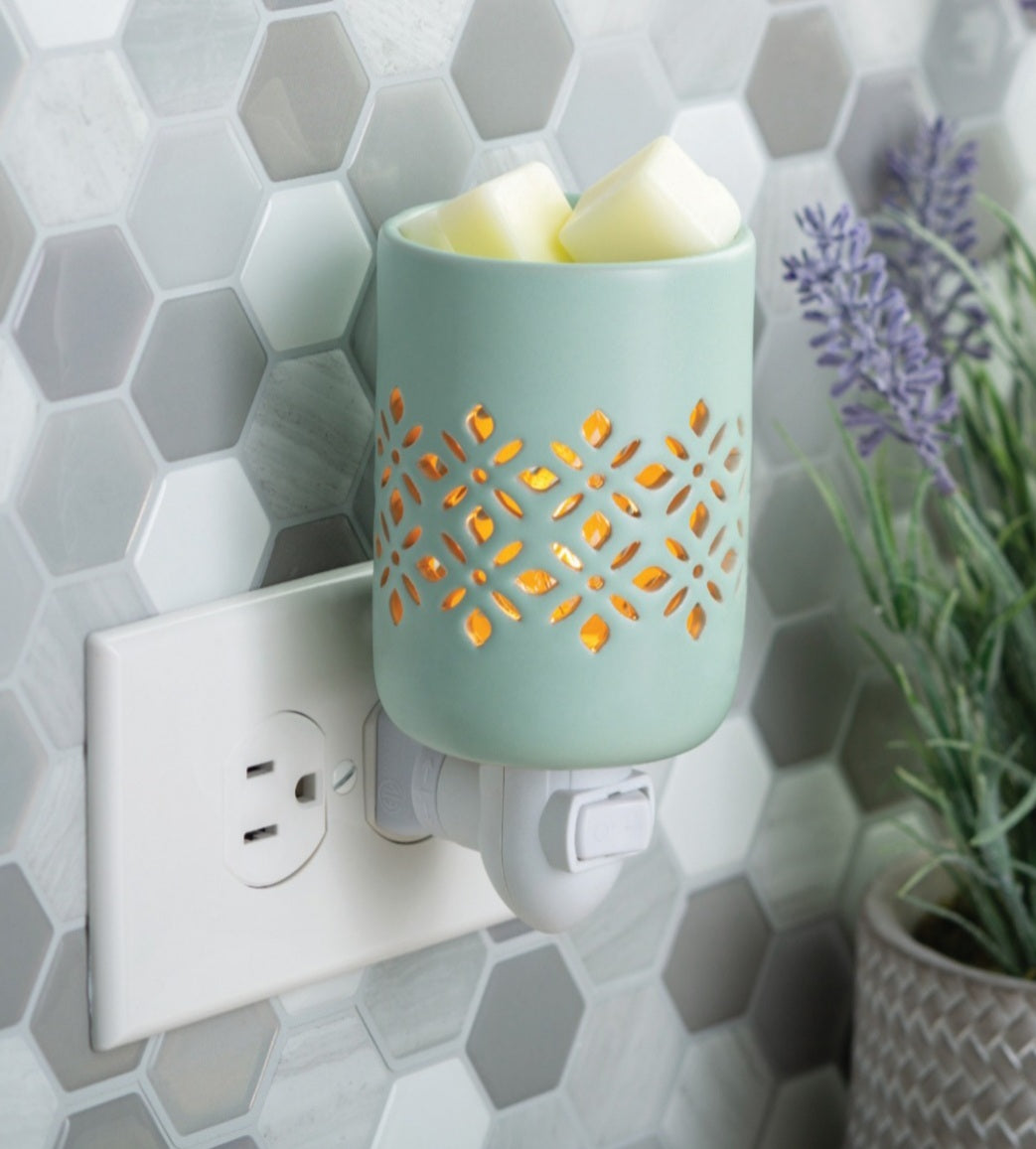 Soft Mint Plug In Wax Warmer